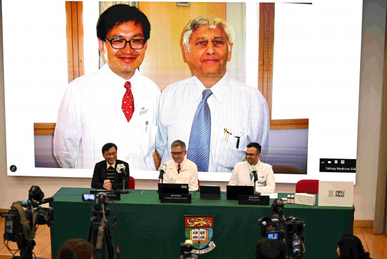 Professor Kwong Yok-lam (centre) states that the development of oral-ATO is the result of the dedicated efforts and commitment of three generations of doctors over the past two decades.
 